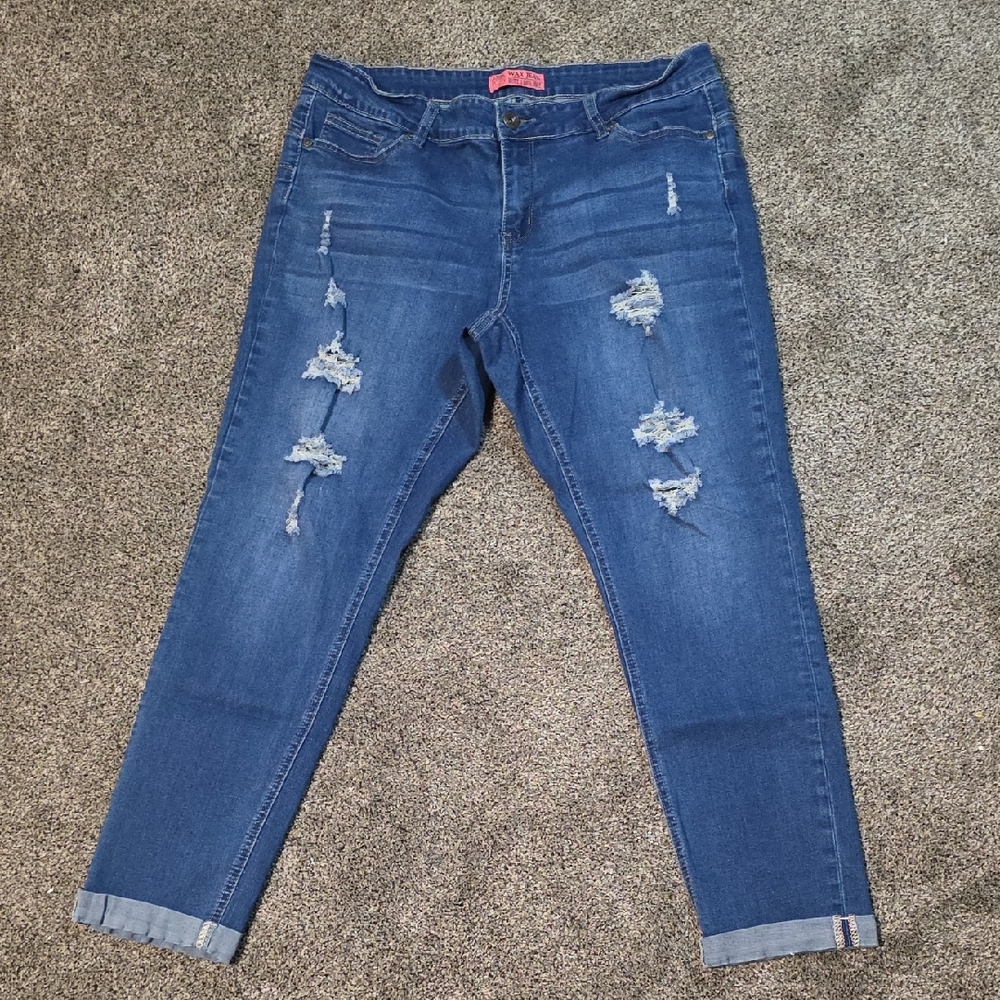 Wax Jean Distressed Cropped Jeans in Blue